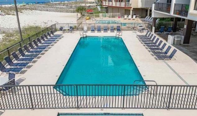 Island Winds West 477 By Albvr - Beachfront, Updated & Beautiful! Just Steps To The Beach & Hangout! Gulf Shores Bagian luar foto