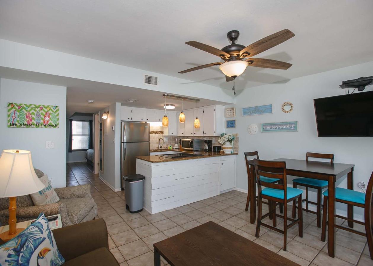 Island Winds West 477 By Albvr - Beachfront, Updated & Beautiful! Just Steps To The Beach & Hangout! Gulf Shores Bagian luar foto