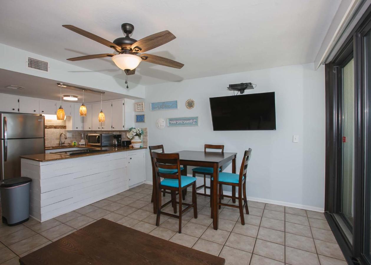 Island Winds West 477 By Albvr - Beachfront, Updated & Beautiful! Just Steps To The Beach & Hangout! Gulf Shores Bagian luar foto